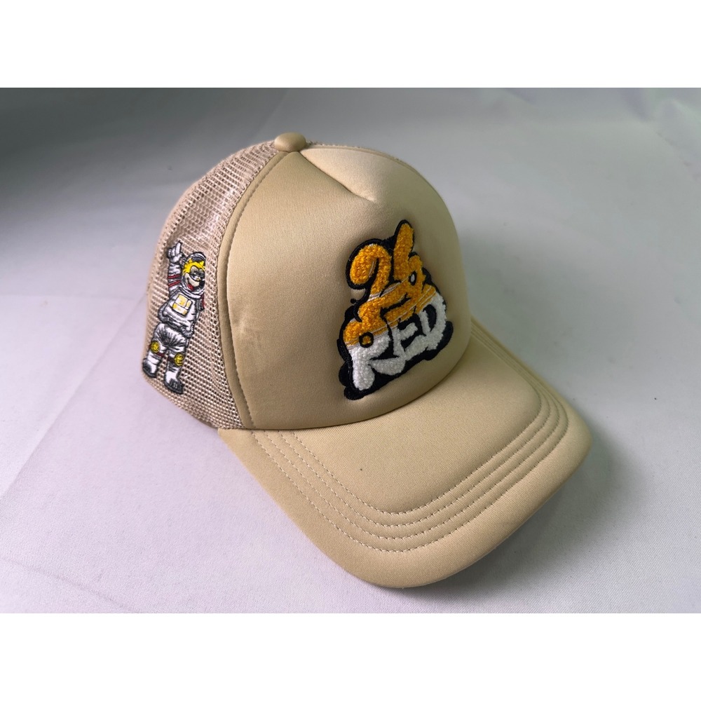 26 Red Astronaut Cat Trucker Hat Tan Snapback Mesh Cap Skate Streetwear Retro OS